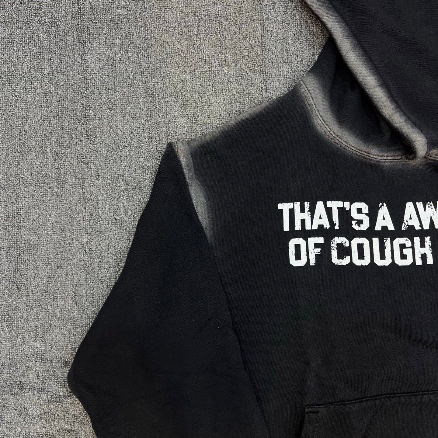 Sudadera Oversize con Capucha 'Graphic Quote' - Edición Streetwear Vintage