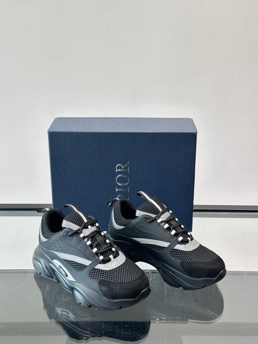 Zapatillas 'Urban Chunky' de Malla Técnica - Edición Streetwear de Lujo"