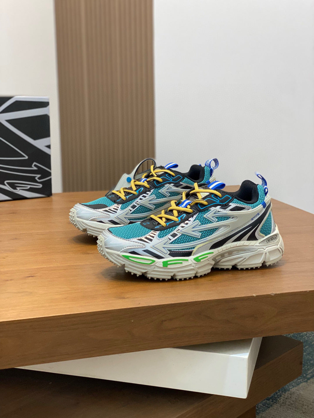 Zapatillas 'Tech-Runner
 - Edición Técnica Multicolor