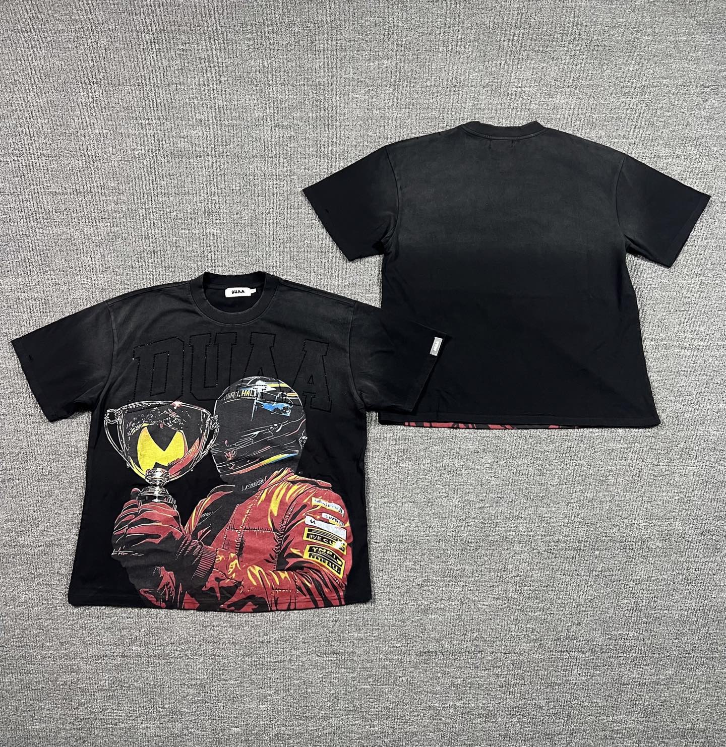 Camiseta Oversize Gráfica 'Racing Champion' - Edición Streetwear
