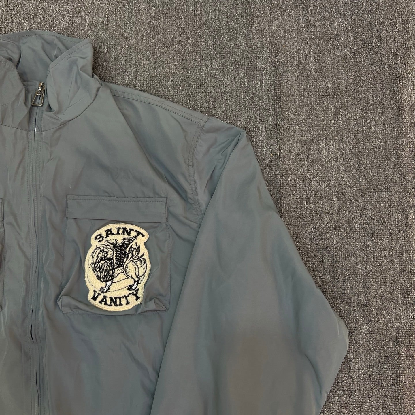 Chaqueta 'Utility Patch' - Edición Streetwear Técnica