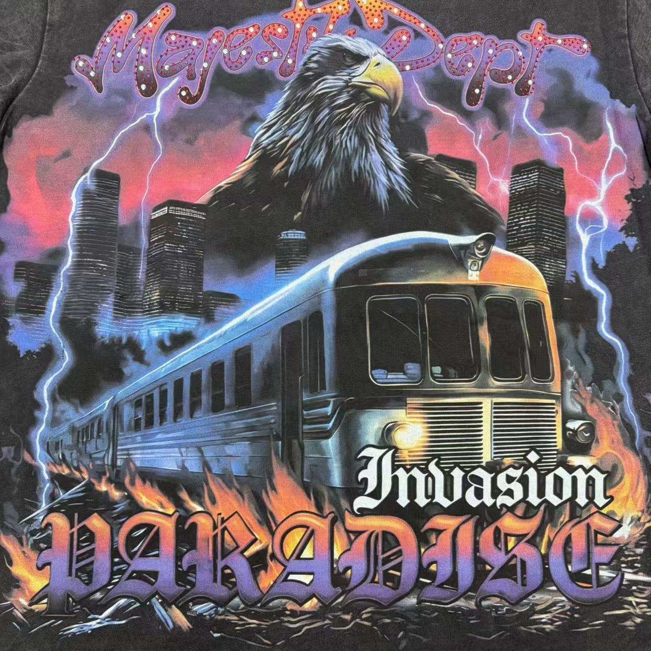 Camiseta Oversize Gráfica 'Invasion Paradise' - Edición Streetwear Vintage