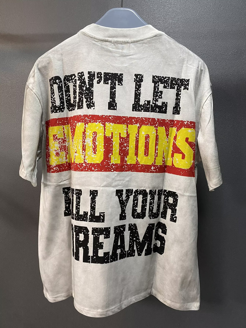 Camiseta Mixed Emotion 'Graphic Concept' - Edición Streetwear Artística