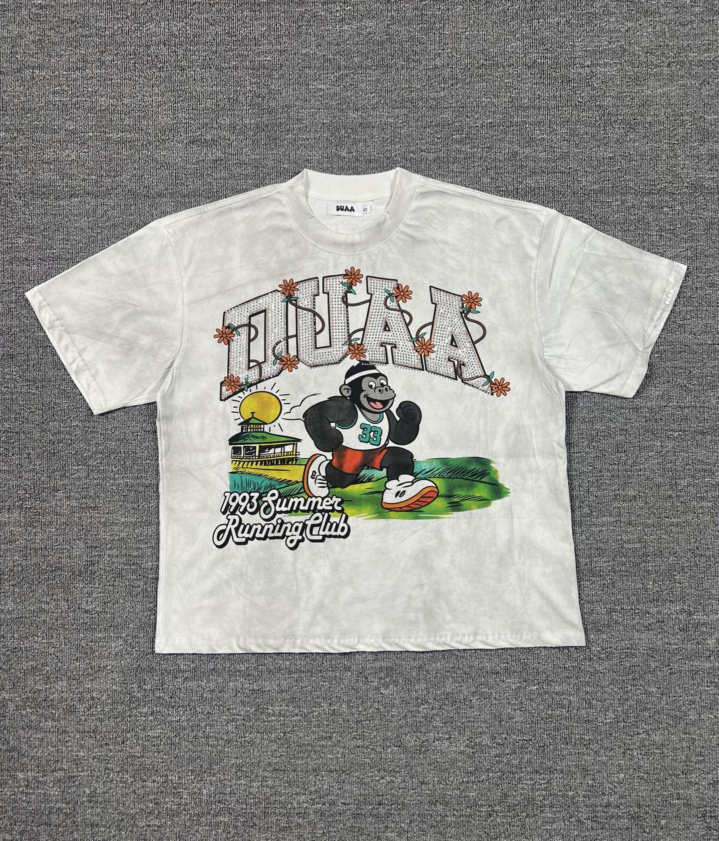 Camiseta Oversize Gráfica 'Summer Running Club' - Edición Streetwear