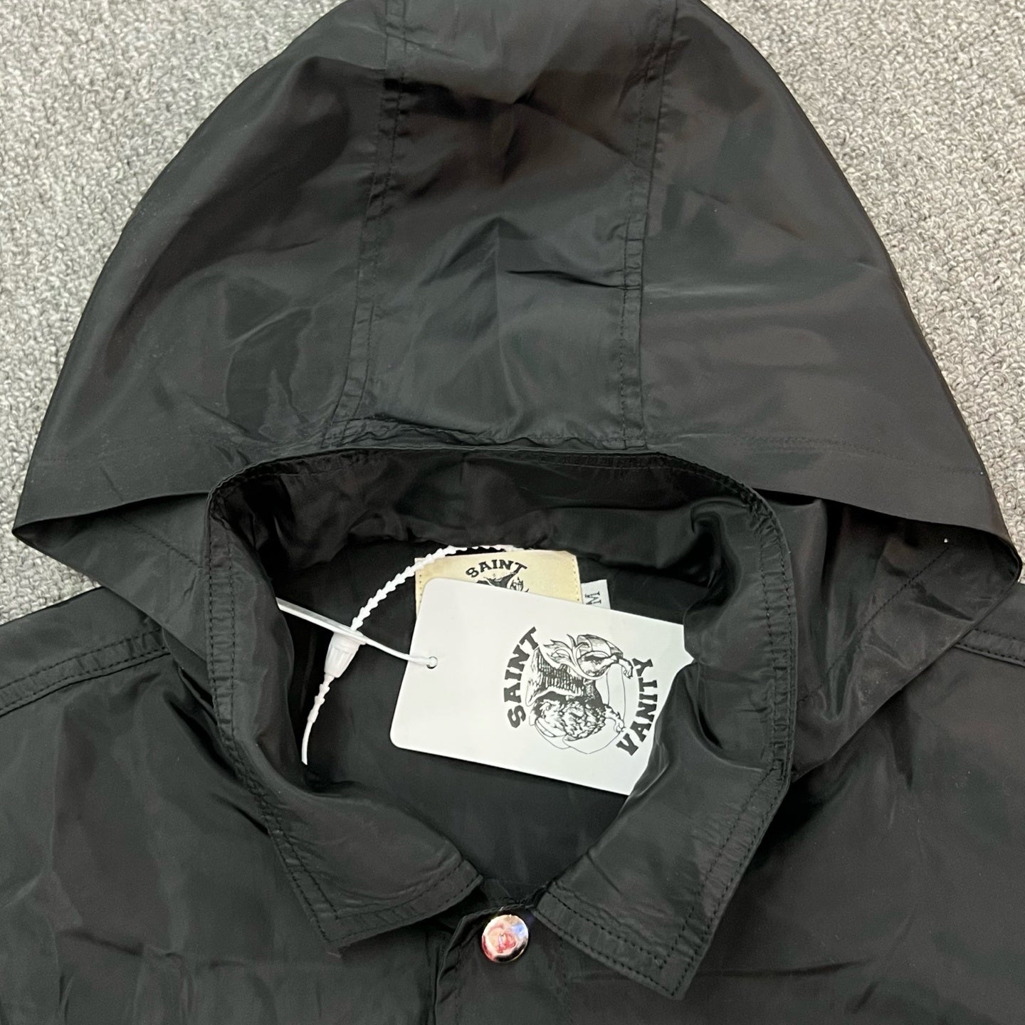 Camisa Técnica 'Hooded Utility' - Edición Streetwear Vanguardista