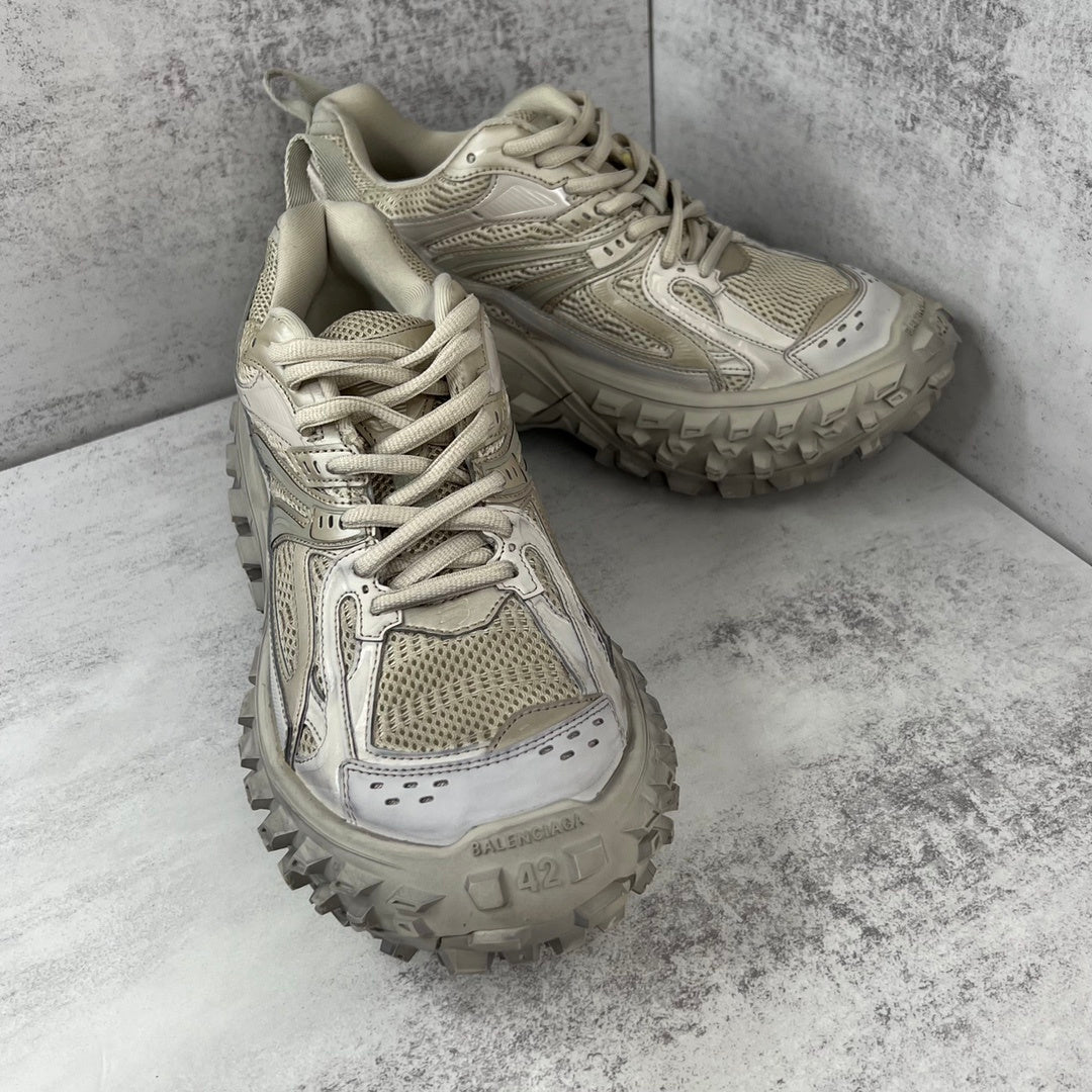 Zapatillas 'Off-Road Tread' - Edición Streetwear Vanguardista
