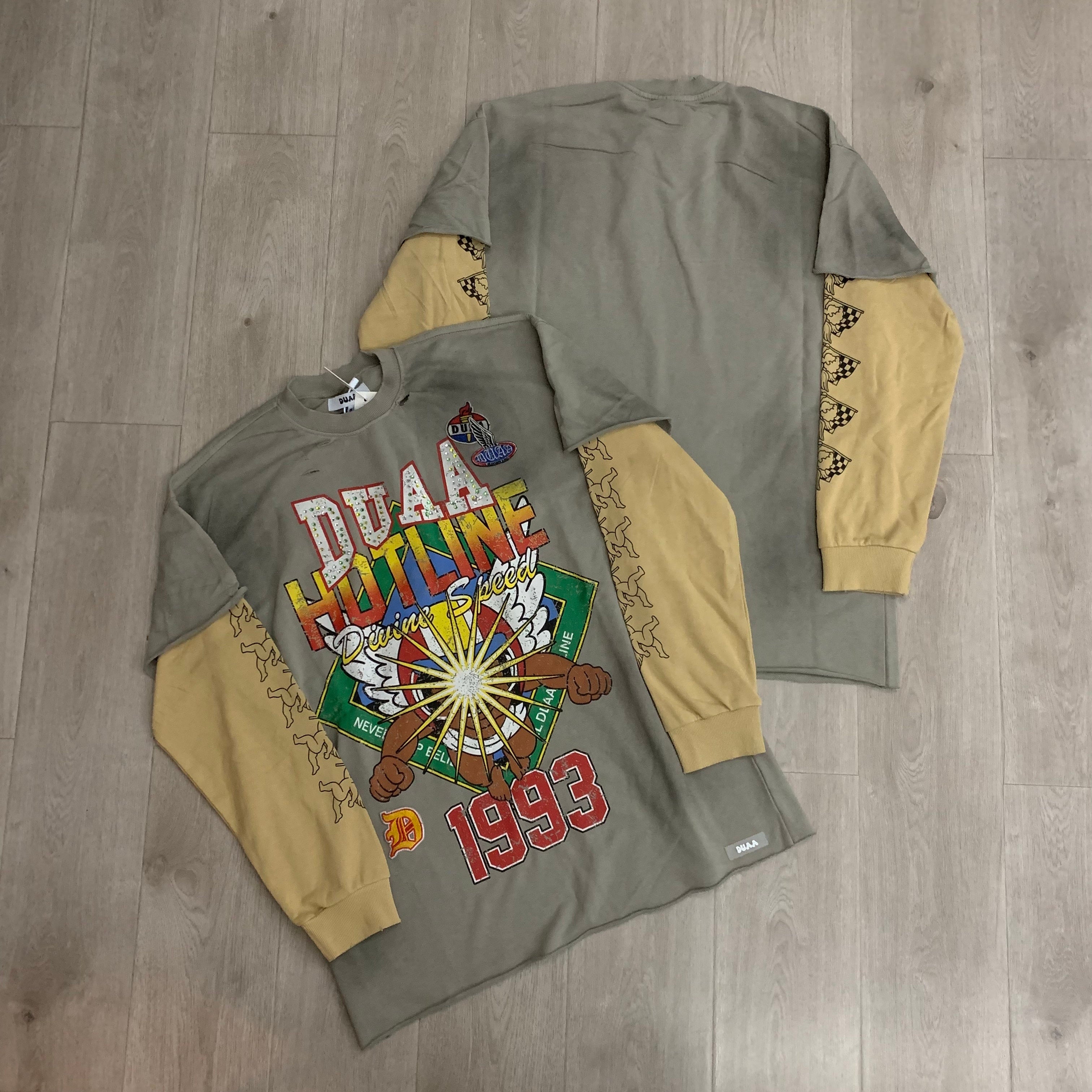 Camiseta Manga Larga 'Hotline 1993' - Diseño Layered Streetwear
