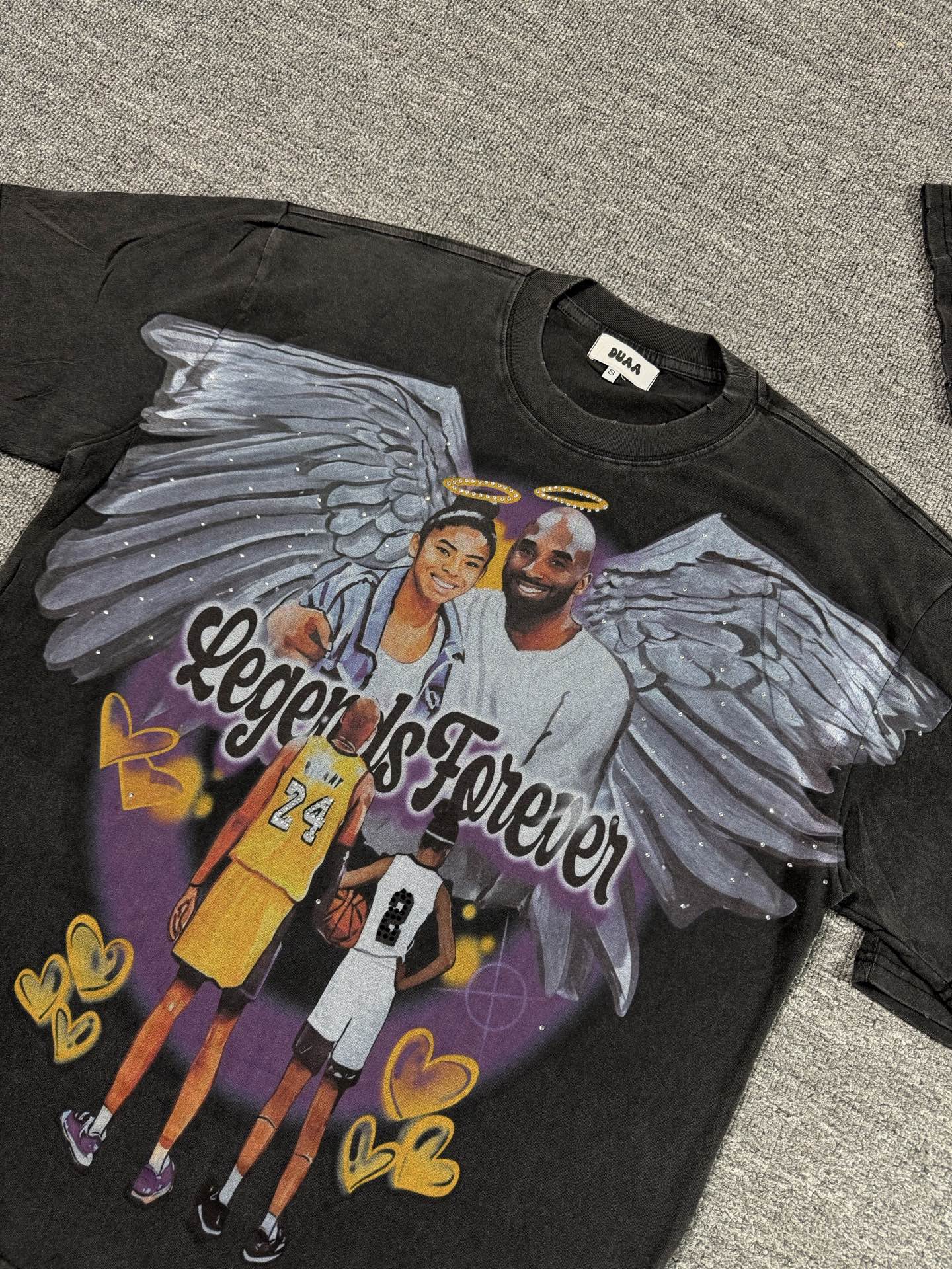 Camiseta Oversize Gráfica 'Legends Forever Tribute' - Edición Streetwear