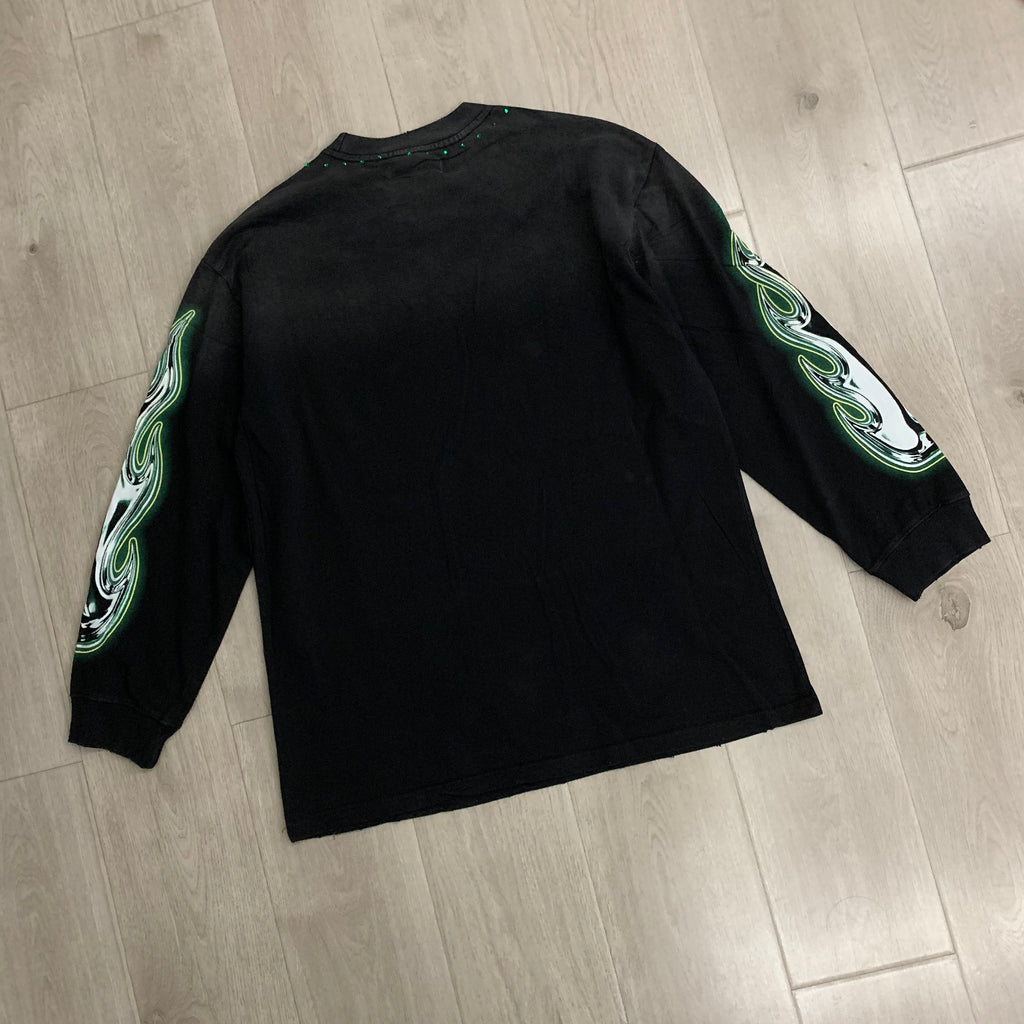 Camiseta Manga Larga Gráfica 'Pegasus Vision' con Pedrería - Edición Streetwear