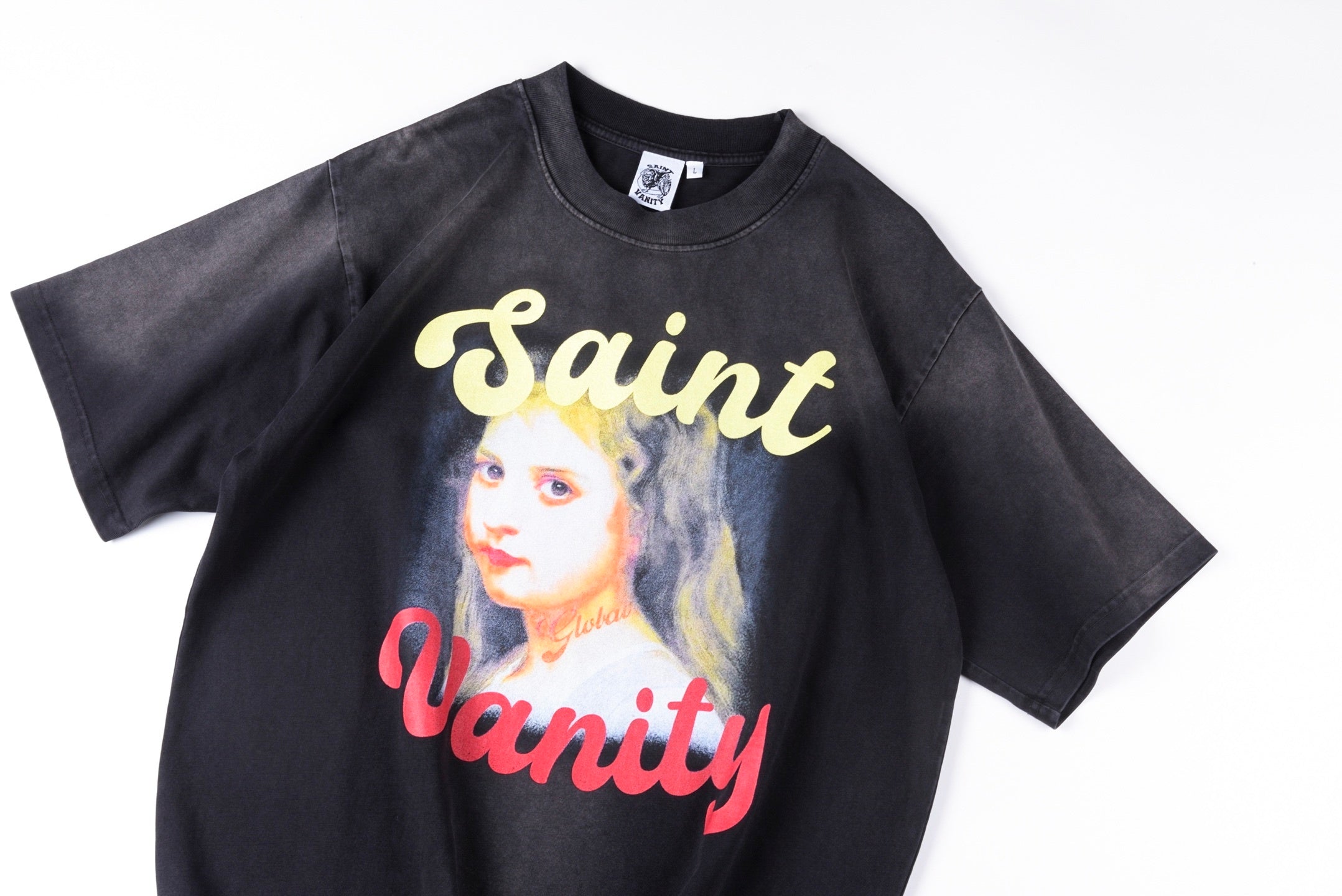 Camiseta Oversize Gráfica 'Portrait Art' - Edición Streetwear Vintage