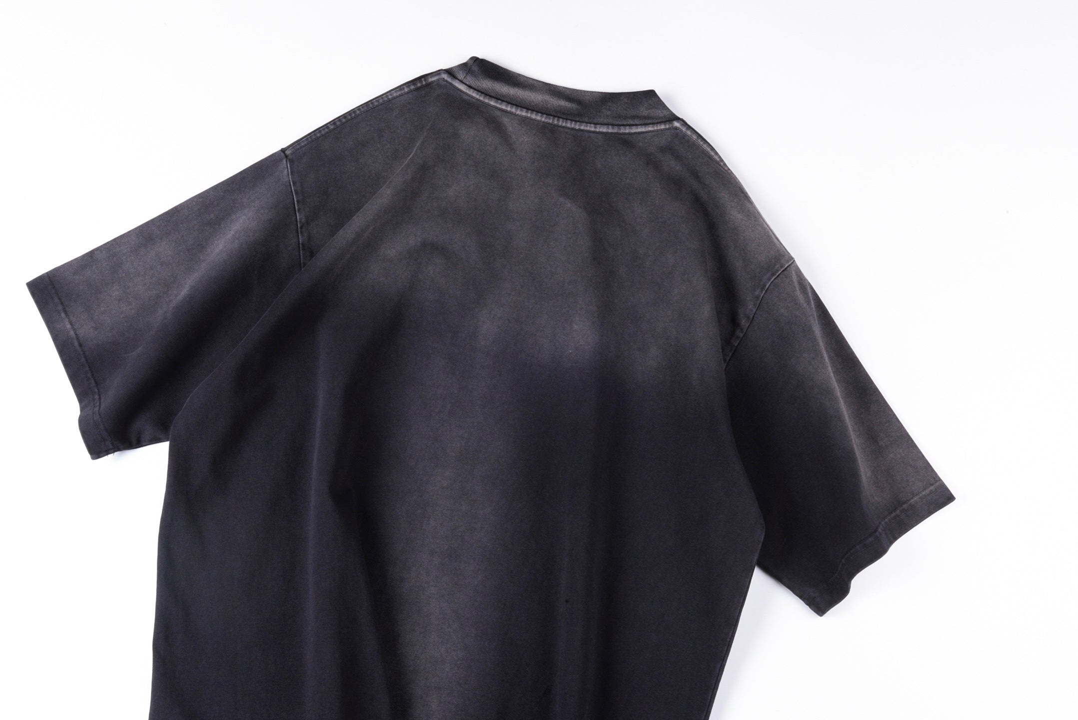 Camiseta Oversize Gráfica 'Epic Warrior' - Edición Streetwear Vintage