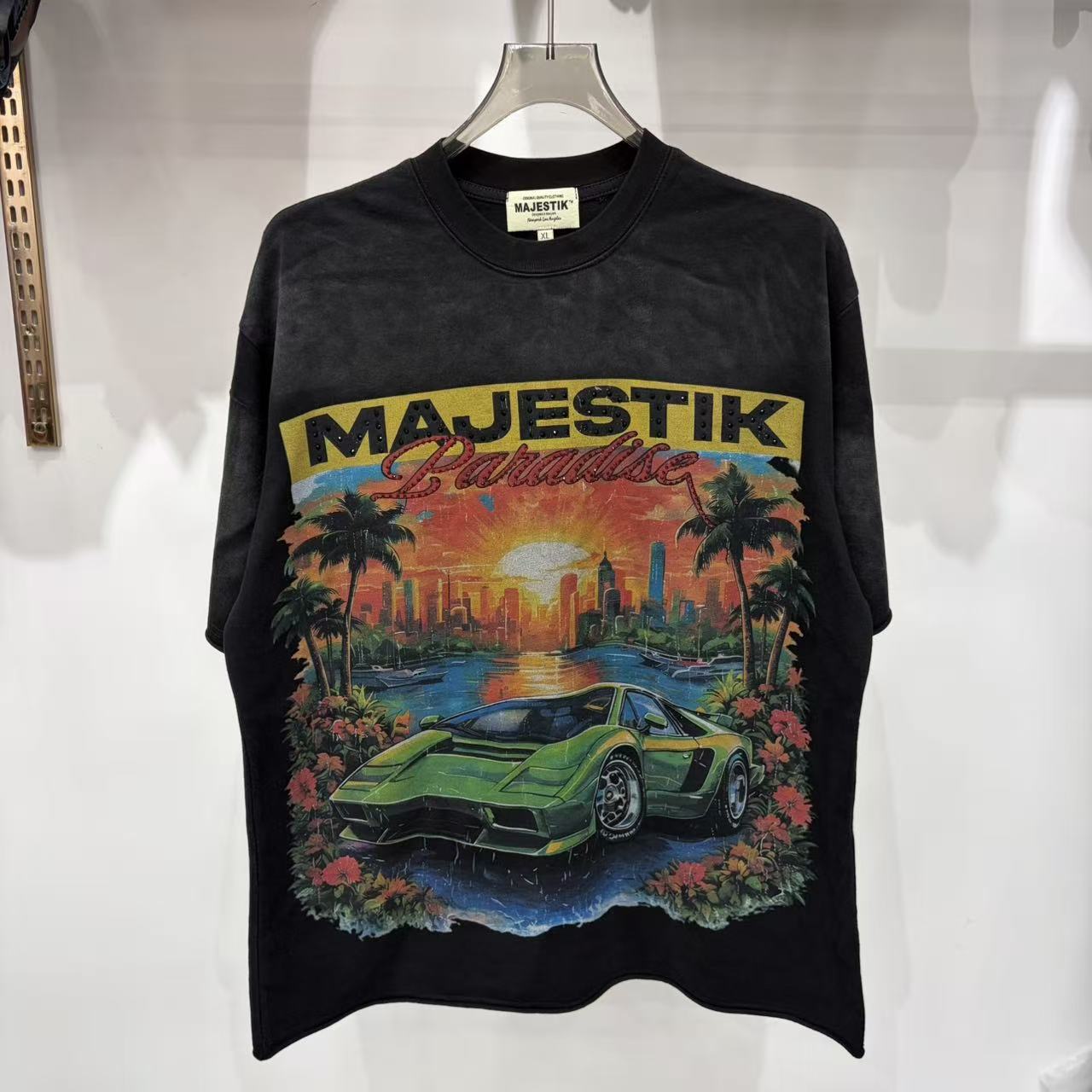 Camiseta Oversize 'Supercar Paradise' - Edición Streetwear Vintage