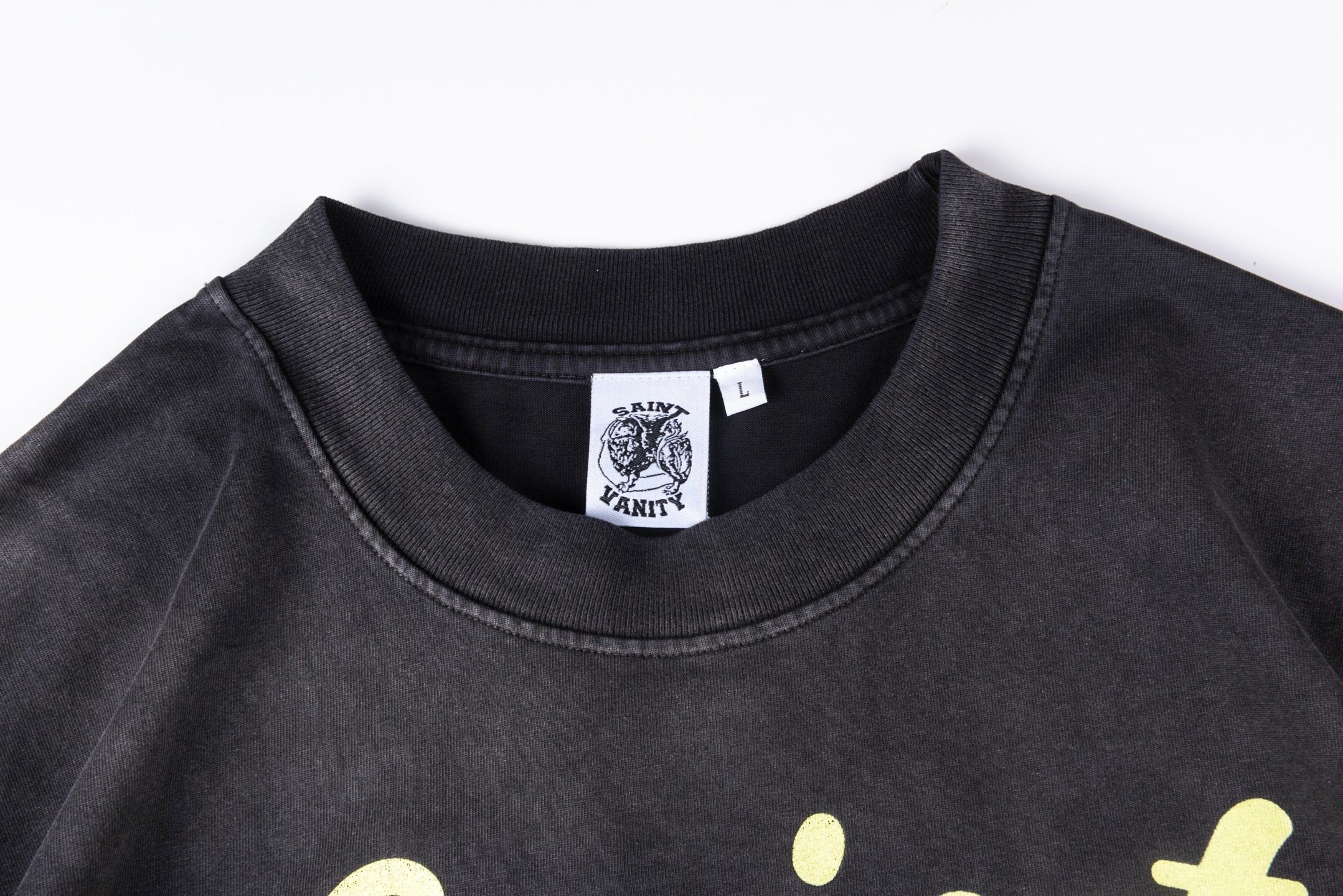 Camiseta Oversize Gráfica 'Portrait Art' - Edición Streetwear Vintage