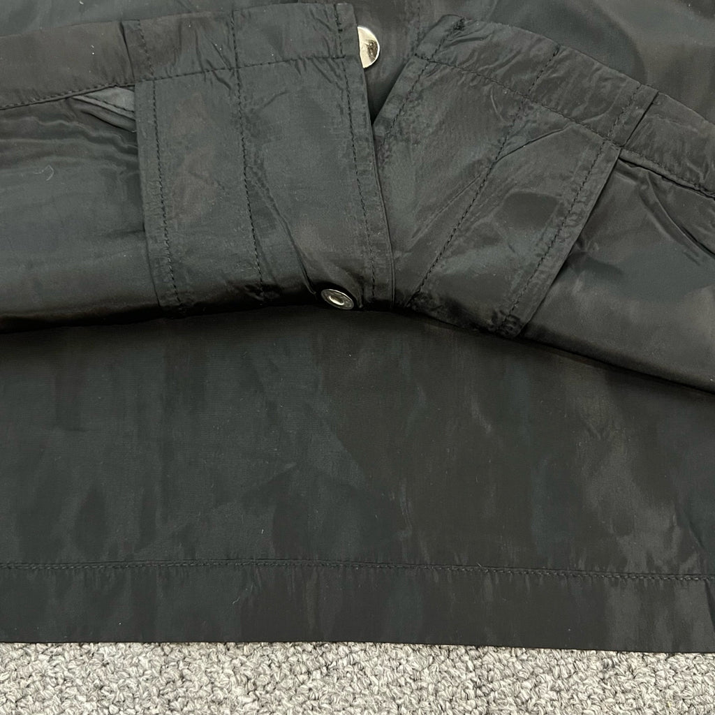Camisa Técnica 'Hooded Utility' - Edición Streetwear Vanguardista