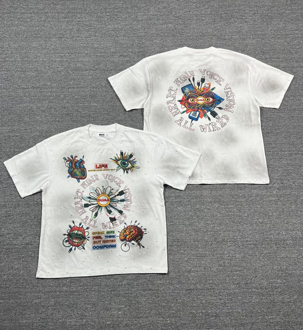 Camiseta Oversize Gráfica 'All Wired' con Detalle de Pedrería - Edición Streetwear