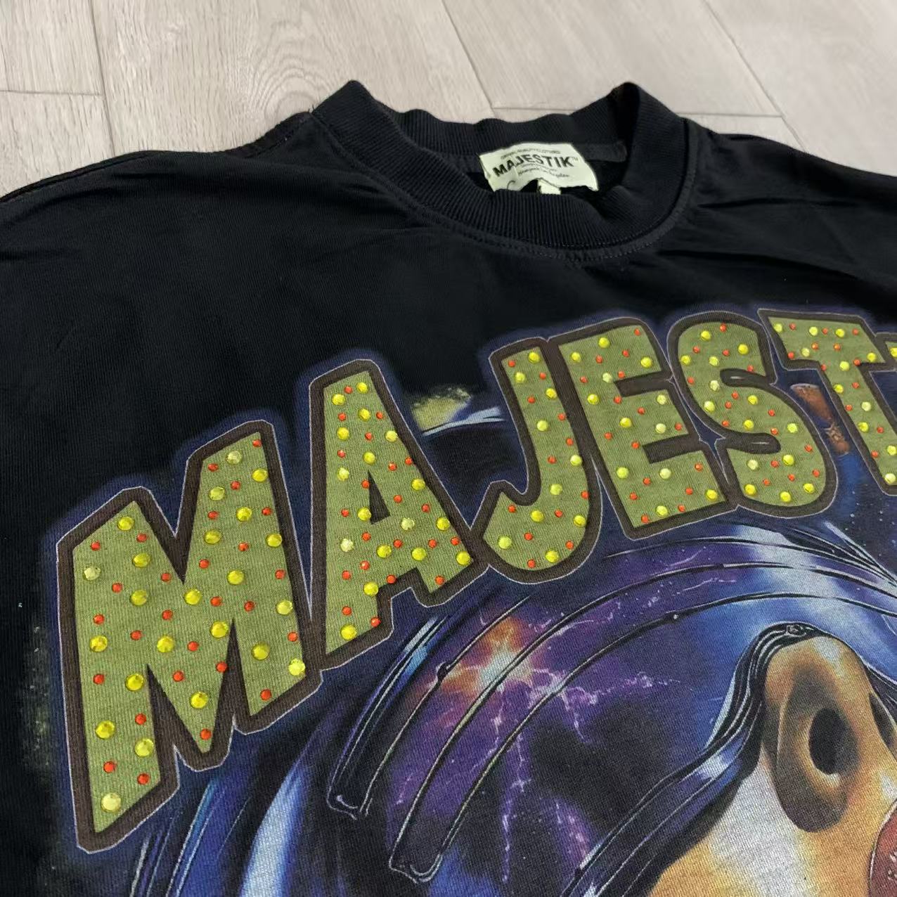 Camiseta Oversize 'Cyber-Vision' - Edición Streetwear Futurista
