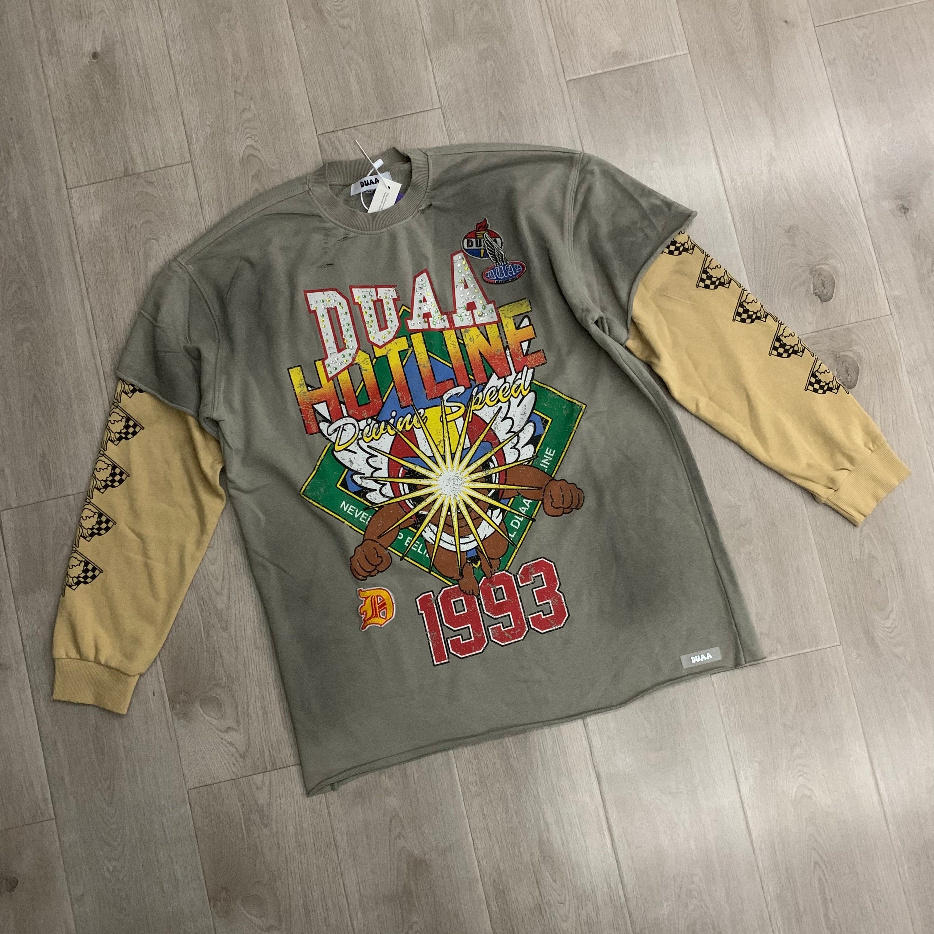 Camiseta Manga Larga 'Hotline 1993' - Diseño Layered Streetwear