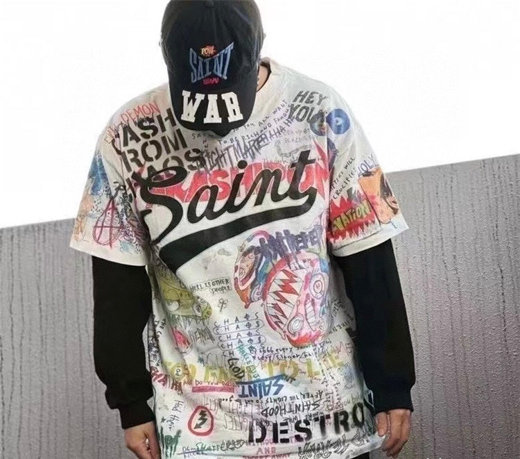 Camiseta Oversize 'Urban Chaos' - Edición Streetwear Artístico