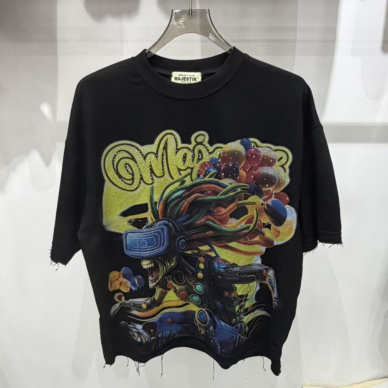 Camiseta Oversize 'Cyber-Vision' - Edición Streetwear Futurista