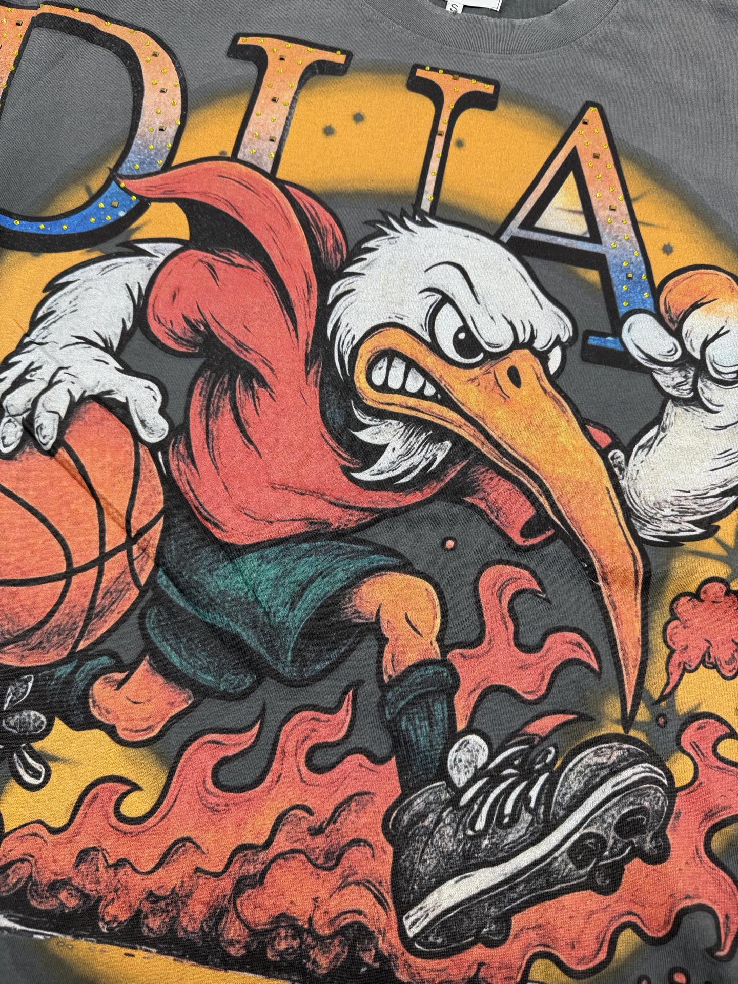 Camiseta Oversize Gráfica 'Eagle Basketball' - Edición Streetwear