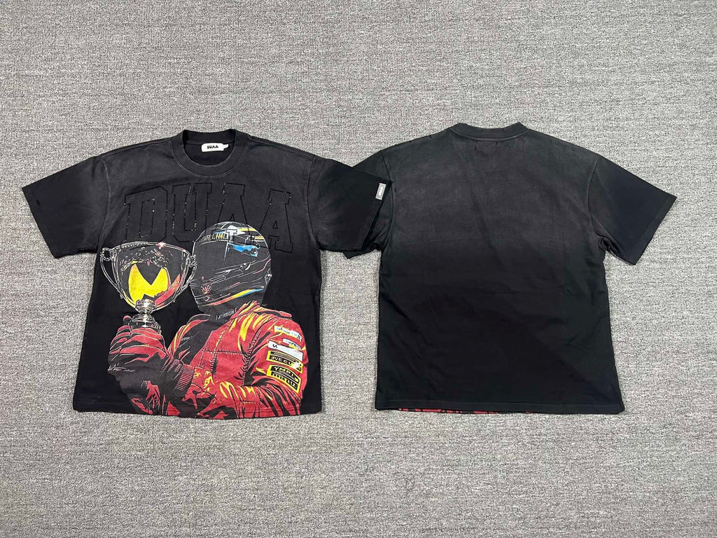 Camiseta Oversize Gráfica 'Racing Champion' - Edición Streetwear