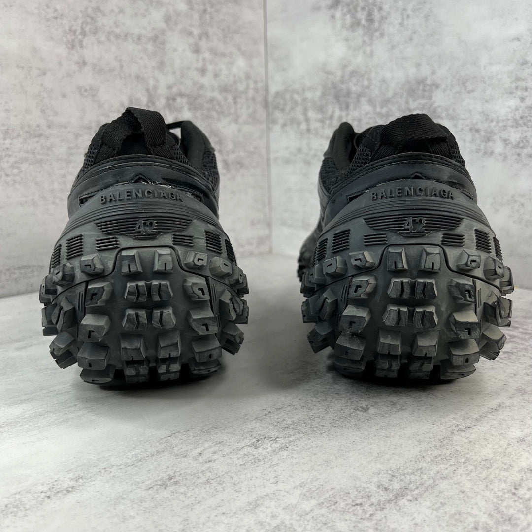 Zapatillas 'Off-Road Tread' - Edición Streetwear Vanguardista