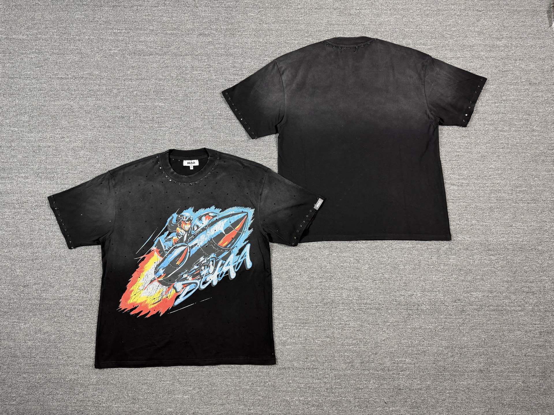 Camiseta Oversize 'Jet Fighter' con Estoperoles - Edición Streetwear Premium