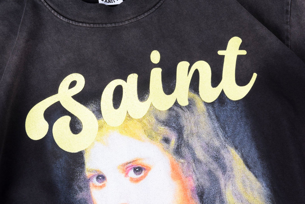 Camiseta Oversize Gráfica 'Portrait Art' - Edición Streetwear Vintage