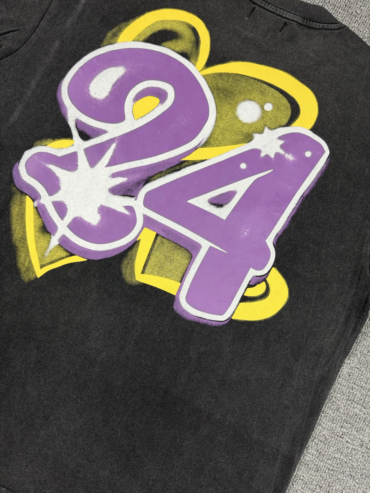 Camiseta Oversize Gráfica 'Legends Forever Tribute' - Edición Streetwear