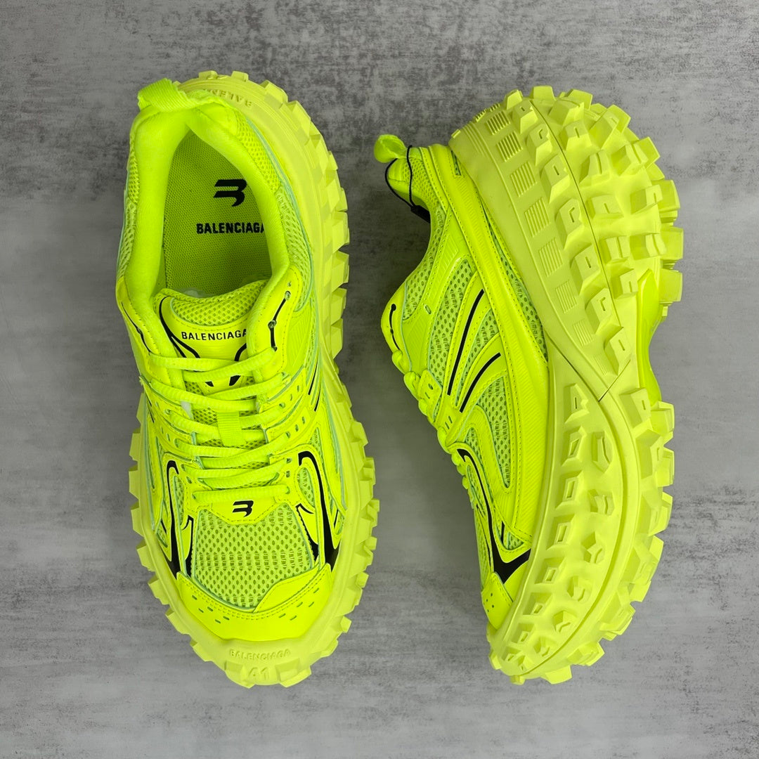 Zapatillas 'Off-Road Tread' - Edición Streetwear Vanguardista