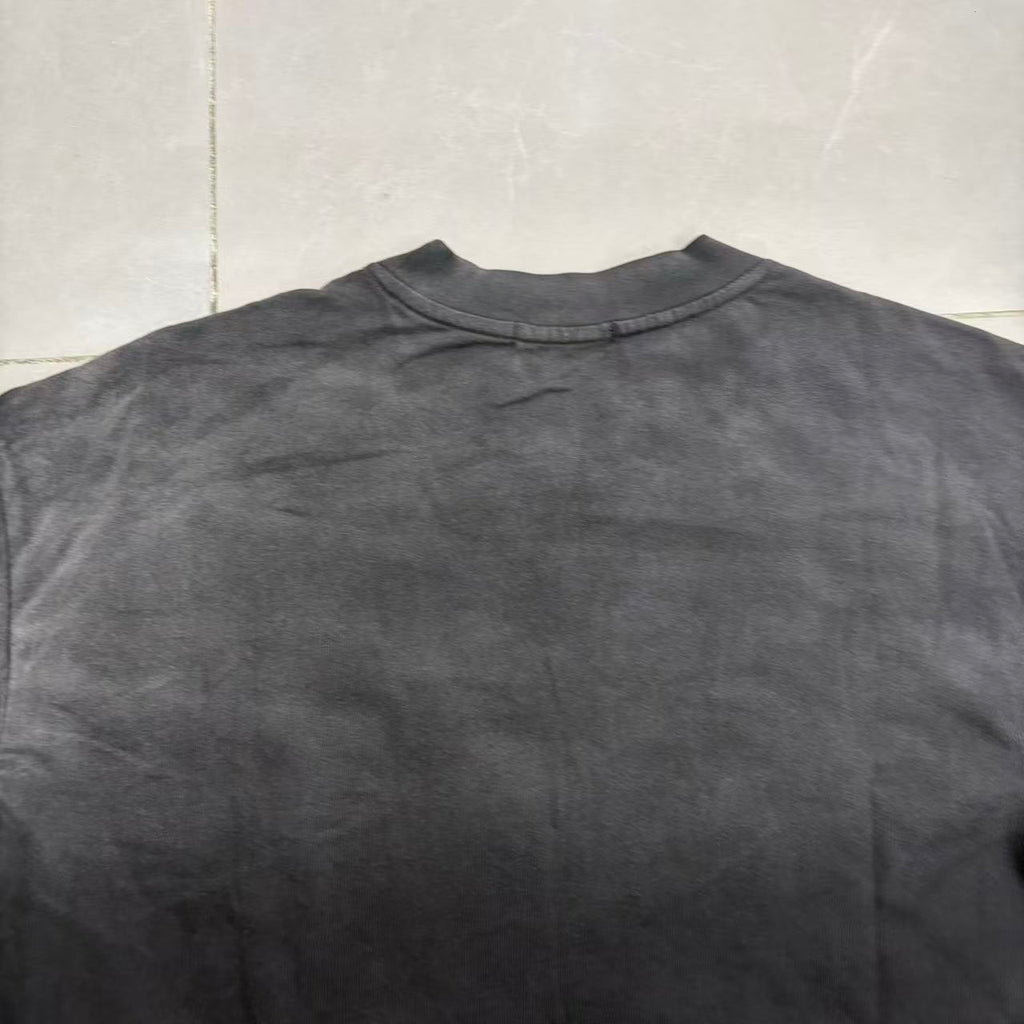 Camiseta 'Flame Graphic' de Manga Larga - Edición Streetwear Híbrida