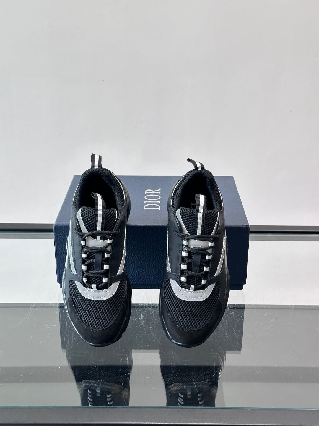 Zapatillas 'Urban Chunky' de Malla Técnica - Edición Streetwear de Lujo"