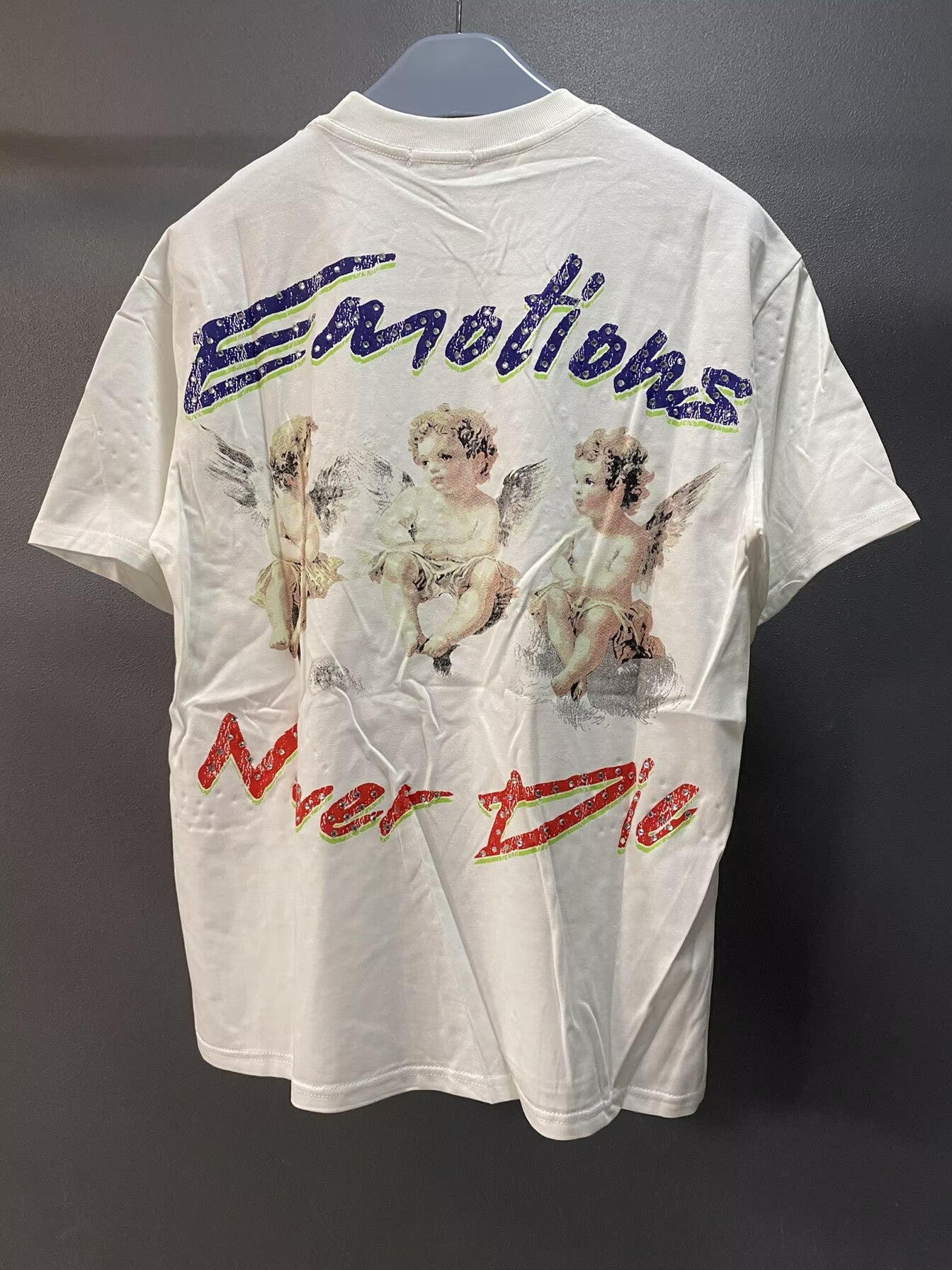 Camiseta Mixed Emotion 'Graphic Concept' - Edición Streetwear Artística