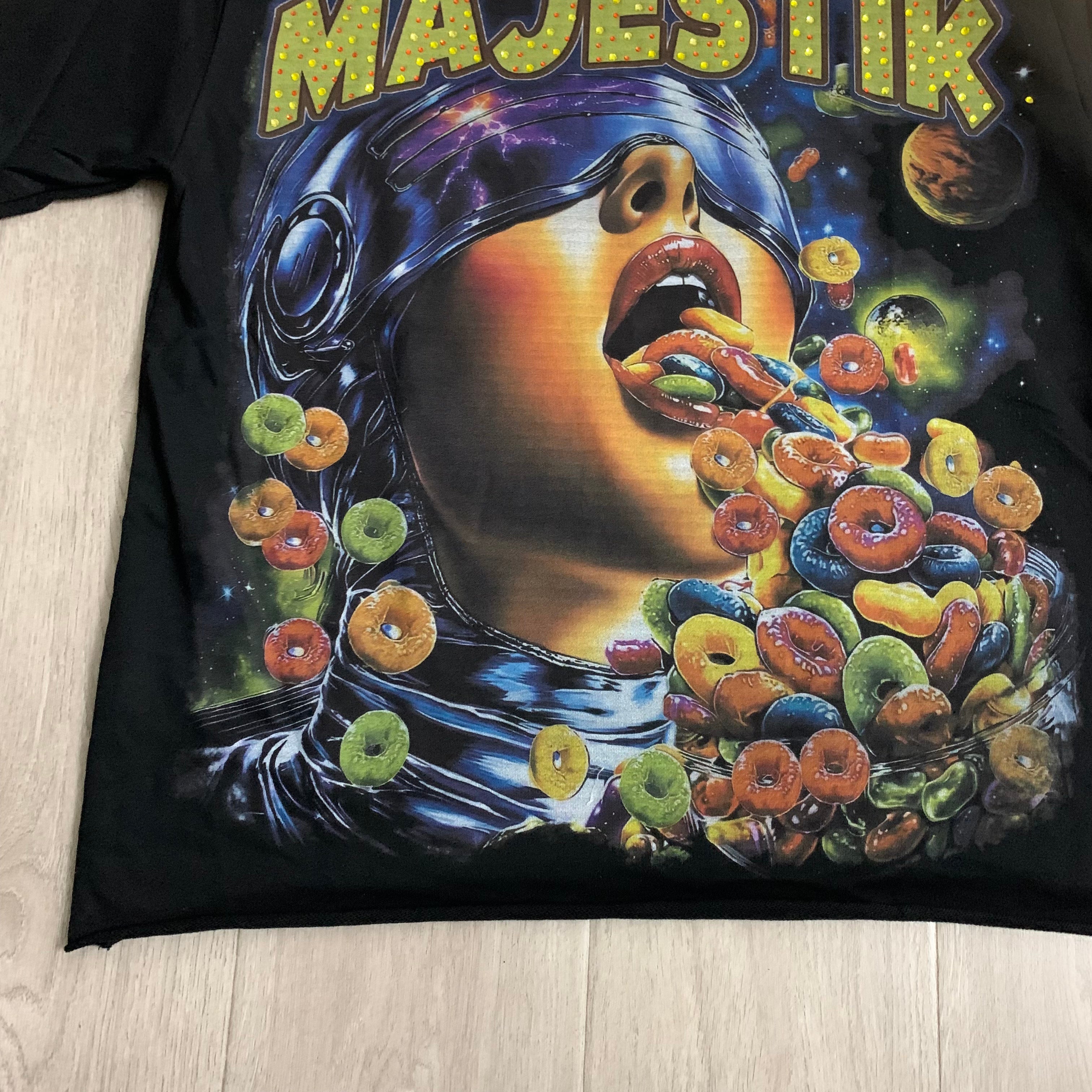 Camiseta Oversize 'Cosmic Cereal' - Edición Streetwear Gráfica