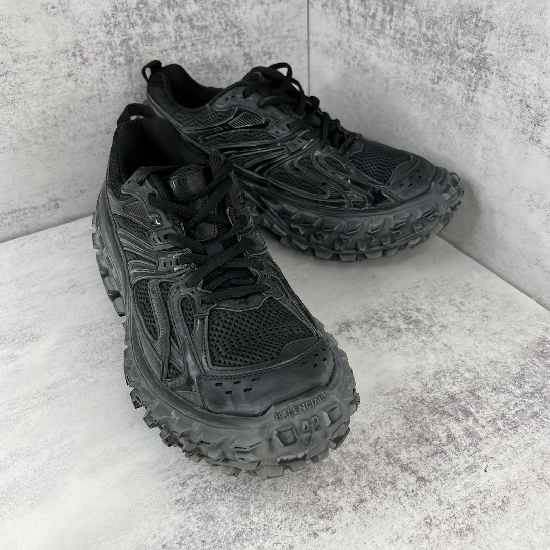 Zapatillas 'Off-Road Tread' - Edición Streetwear Vanguardista