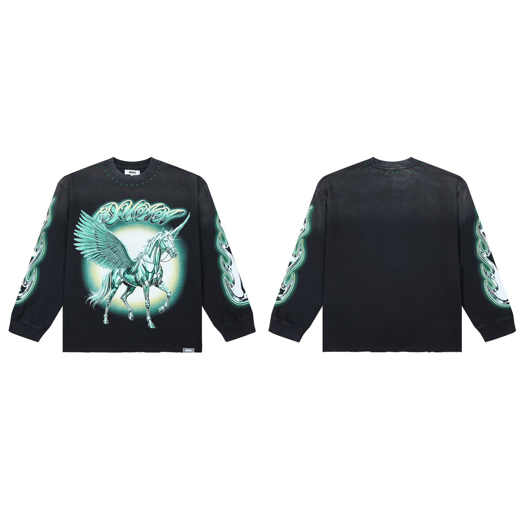 Camiseta Manga Larga Gráfica 'Pegasus Vision' con Pedrería - Edición Streetwear