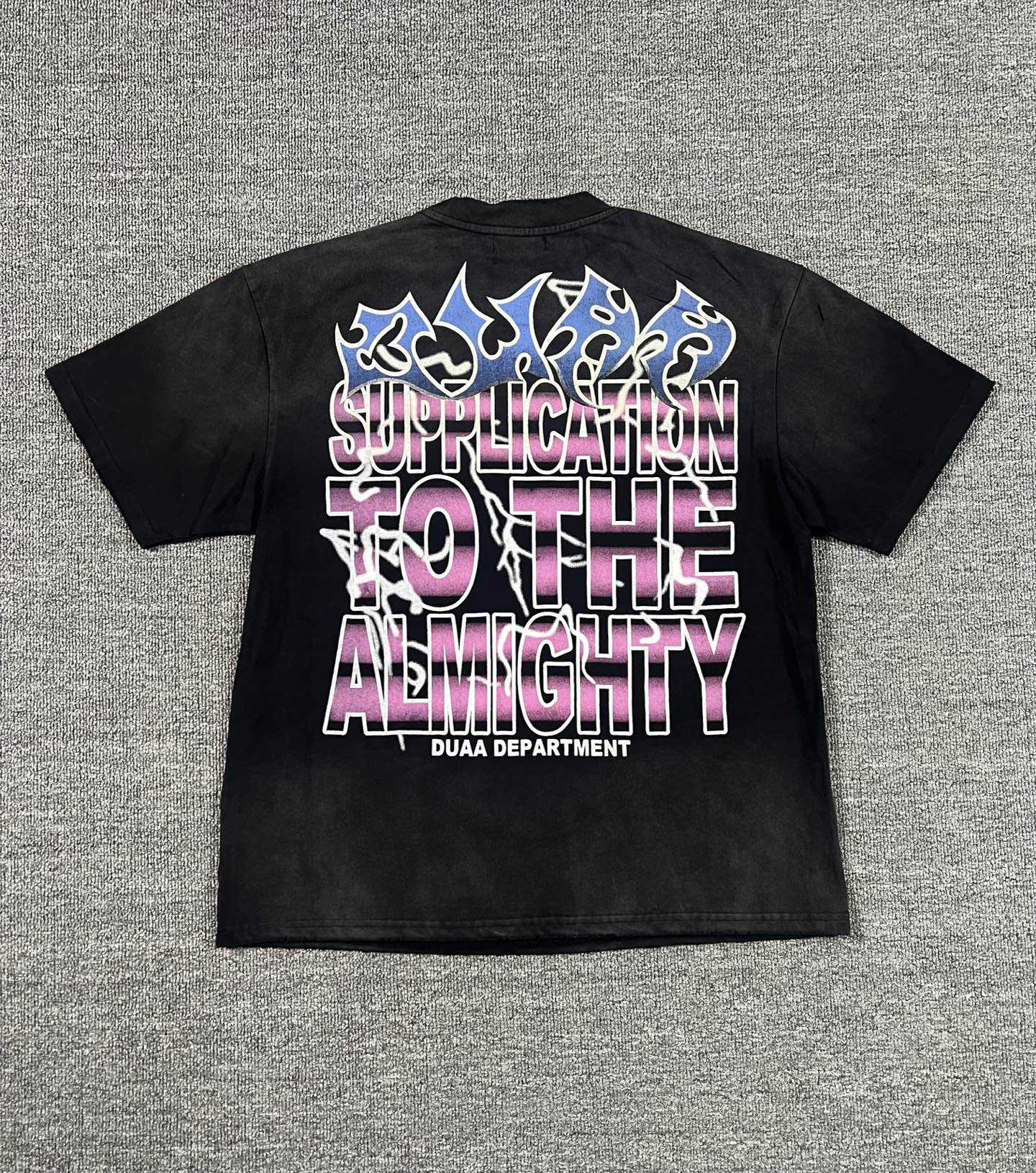 Camiseta Oversize Gráfica 'Future Vision' - Edición Streetwear
