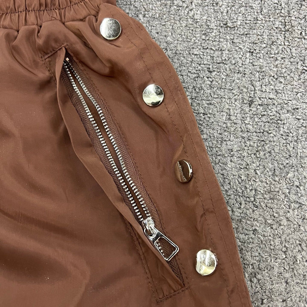 Short Urbano 'Snap-Button' con Parche - Edición Streetwear