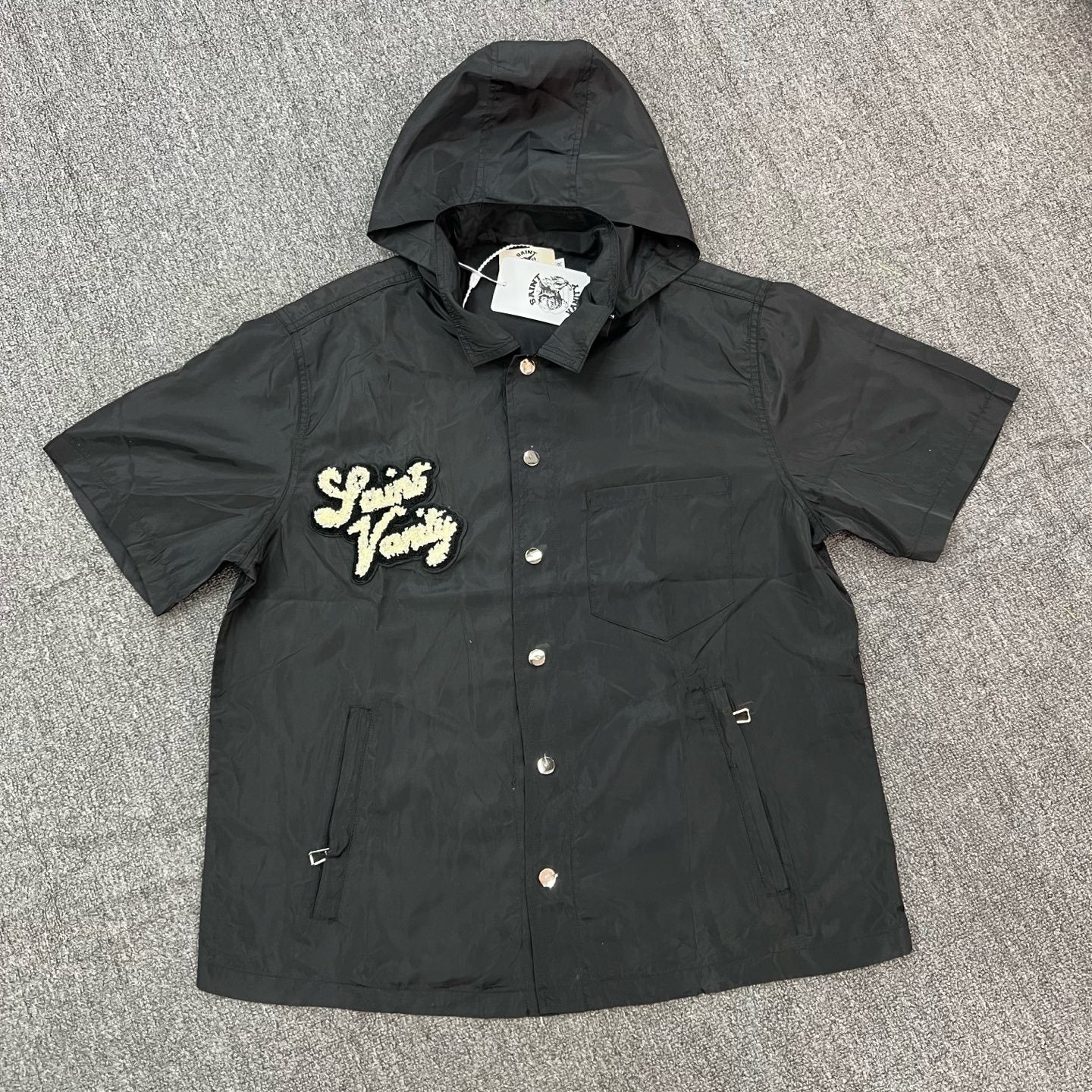 Camisa Técnica 'Hooded Utility' - Edición Streetwear Vanguardista