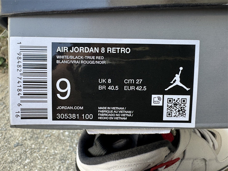 Jordan 8 Retro "Bugs Bunny / Alternate"