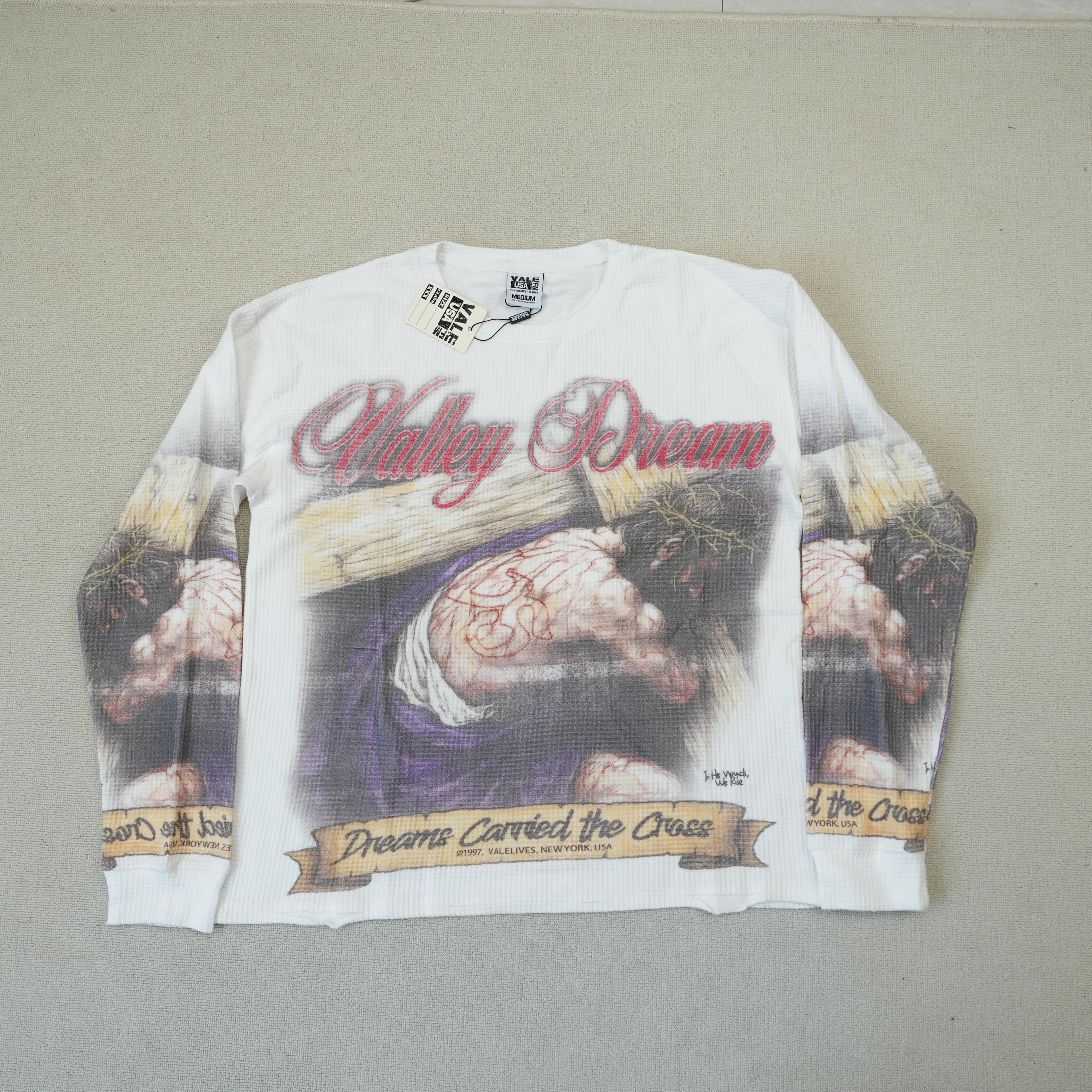 Camiseta Manga Larga Valley Dreams – Dreams Carried The Cross