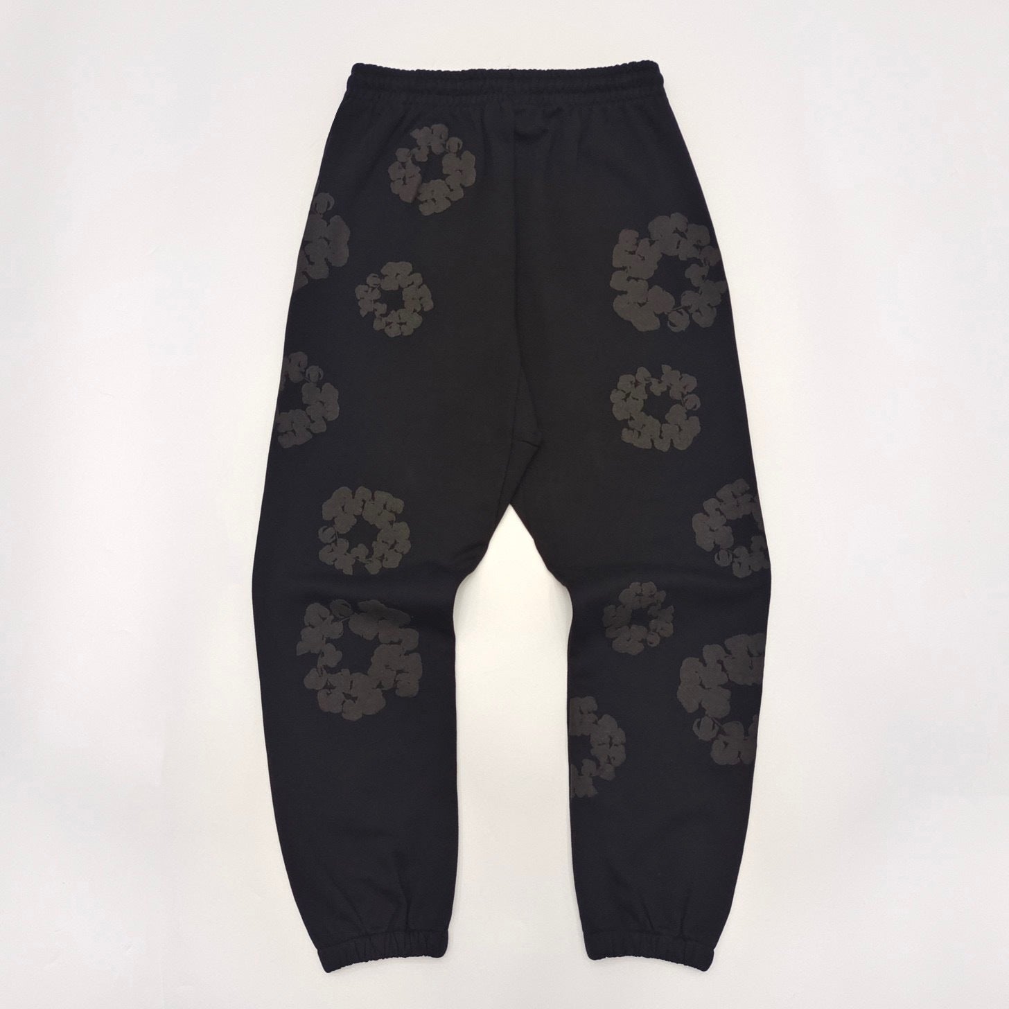 Pantalones Denim Tears – Diseño Corona de Flores Negro