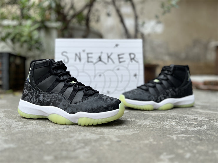 Jordan 11 Retro "Black Green Glow"