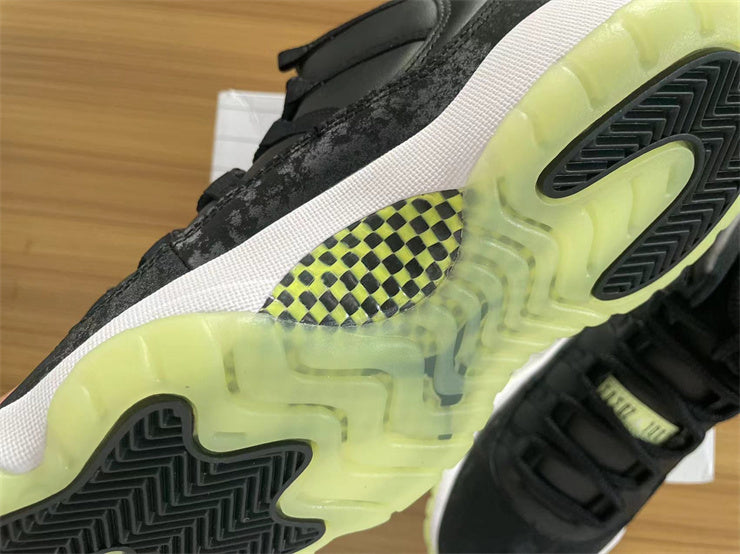 Jordan 11 Retro "Black Green Glow"