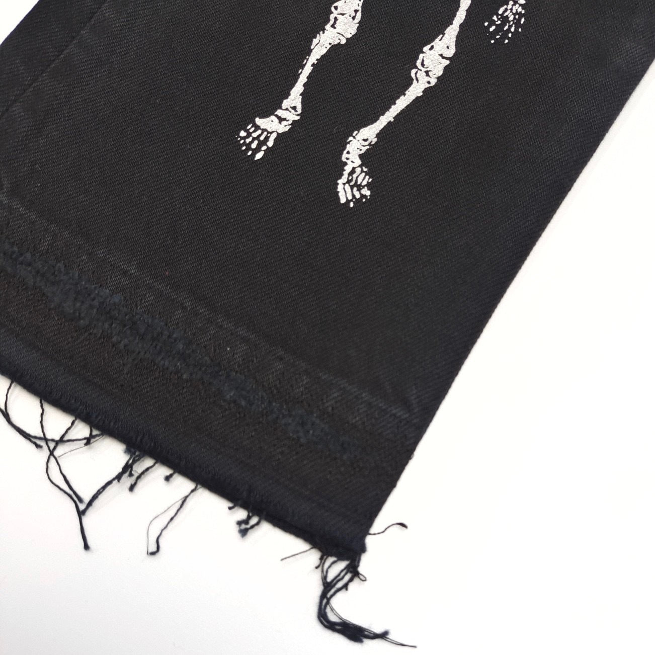 Jeans Gallery Dept. – Art Dept. Esqueleto con Remiendos