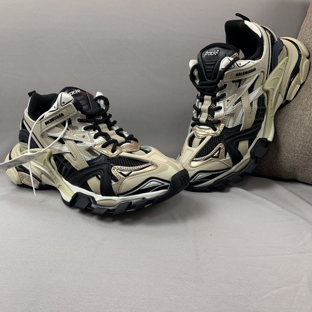 Zapatillas deportivas estilo track / Zapatillas chunky de diseño técnico