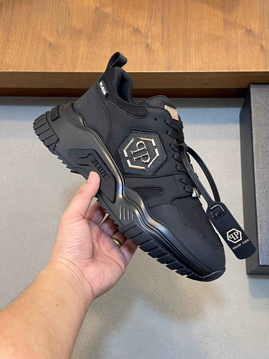 Philipp Plein New Predator PP Hexagon.