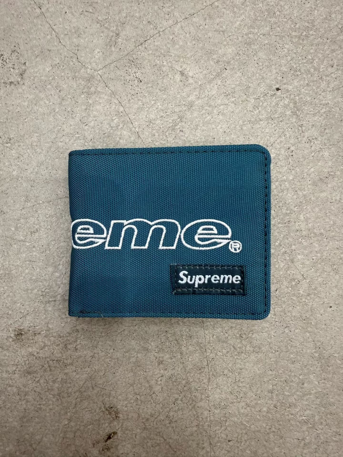 Billetera Supreme – Modelo Lona Billfold