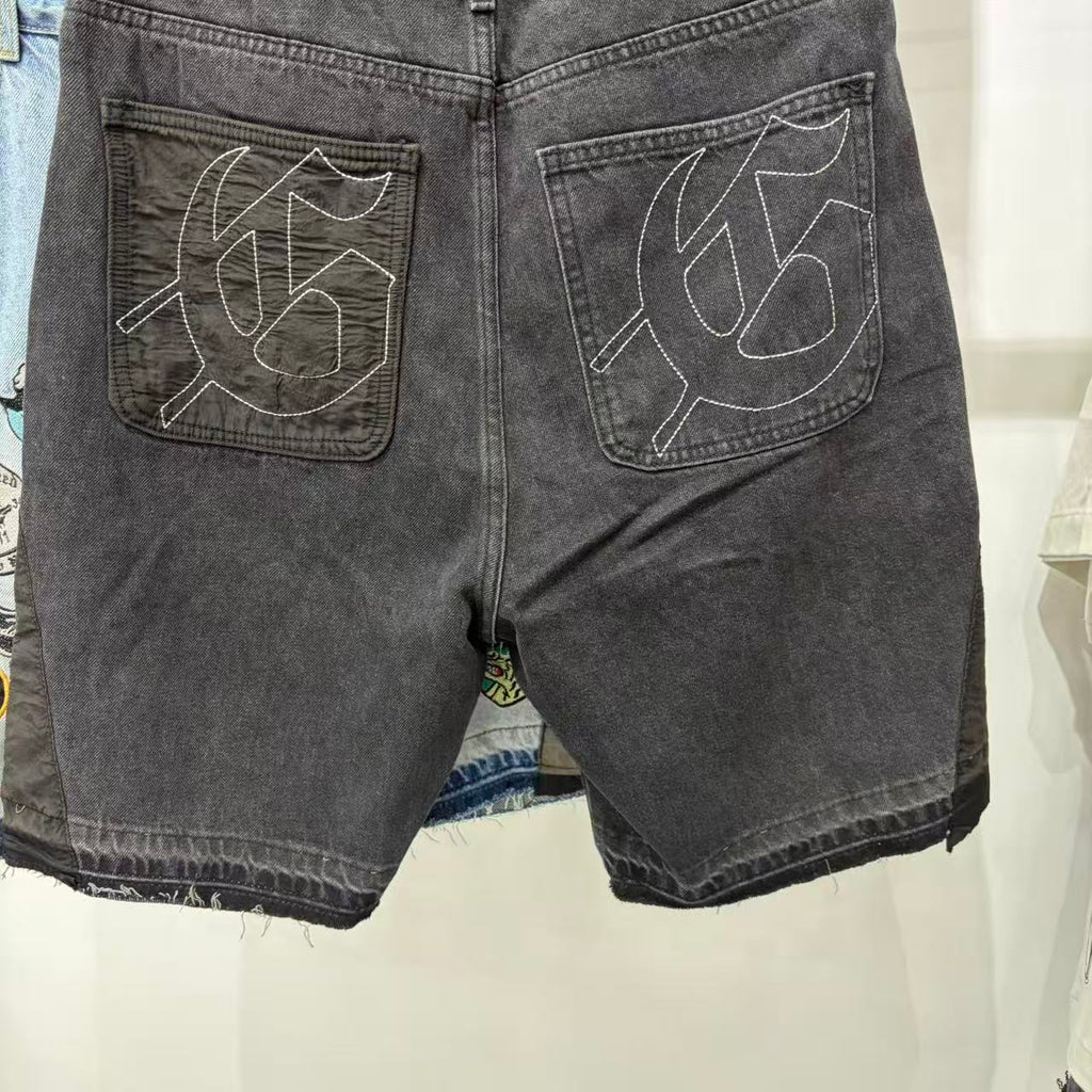 Shorts de Mezclilla con Parches Decorativos