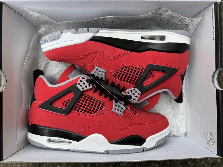 Jordan 4 Retro "Red Thunder"